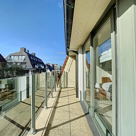 Residentie Laurence Seagirl * Oostduinkerke